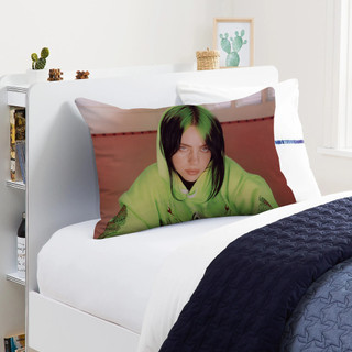 Billie Eilish Hình Chữ Nhật Gối Hoạt Hình Dễ Thương Gấu Dâu In Một Mặt Đệm Polyester Trang Trí Sofa Nhà (Không Có Lõi)