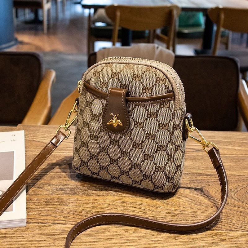 New Women's Bag Women's Bag Summer Fashionable Stylish Multi-Layer Portable Mobile Phone Bag All-Match Shoulder Messenger Bag Women's Bag Mini