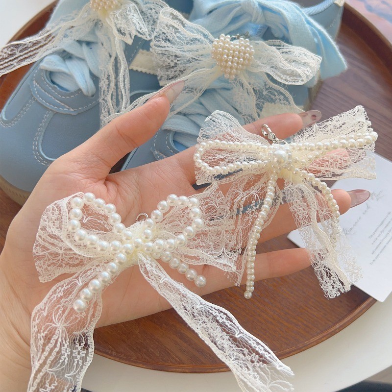 Khóa Tôm Hùm Mặt Dây Chuyền Nơ - Dành Cho Giày Thể Thao, Giày Da, Túi - Khóa Dây Giày Ren Ngọc Trai Nơ - Phụ Kiện Đồ Trang Trí Giày DIY - Ngọt Ngào, Phong Cách Ins Hàn Quốc, Thời Trang