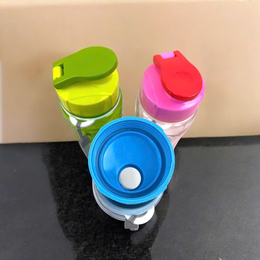 Bình Nước Học Sinh Vinh Nam Plastic Đựng Nước An Toàn Cho Sức Khoẻ Học Sinh Dung Tích 600ml Mã 241