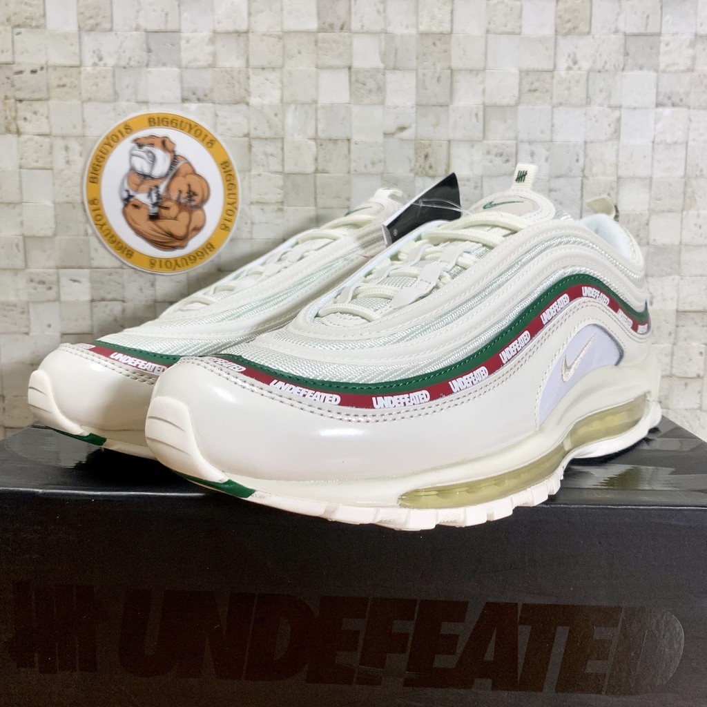 Nike air max 97 hotsell undefeated giá bao nhiêu