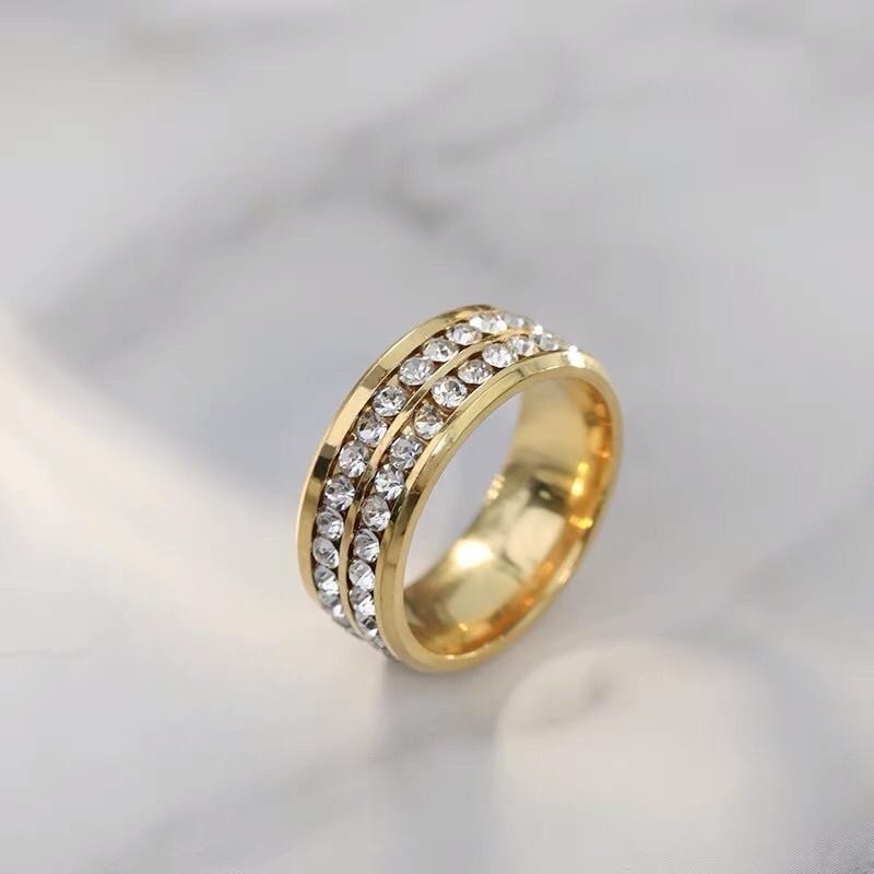 Nhẫn đính đá 2 hàng, chất liệu titan không gỉ, có size cho nam và nữ