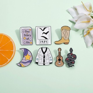 Bộ 50 Phong Cách Ca Sĩ Taylor Swift Men Pin Nhạc Guitar CD Men Thổ Cẩm Động Vật Dễ Thương Mèo 1989 Ba Lô Huy Hiệu Quà Lưu Niệm Cho Người Hâm Mộ