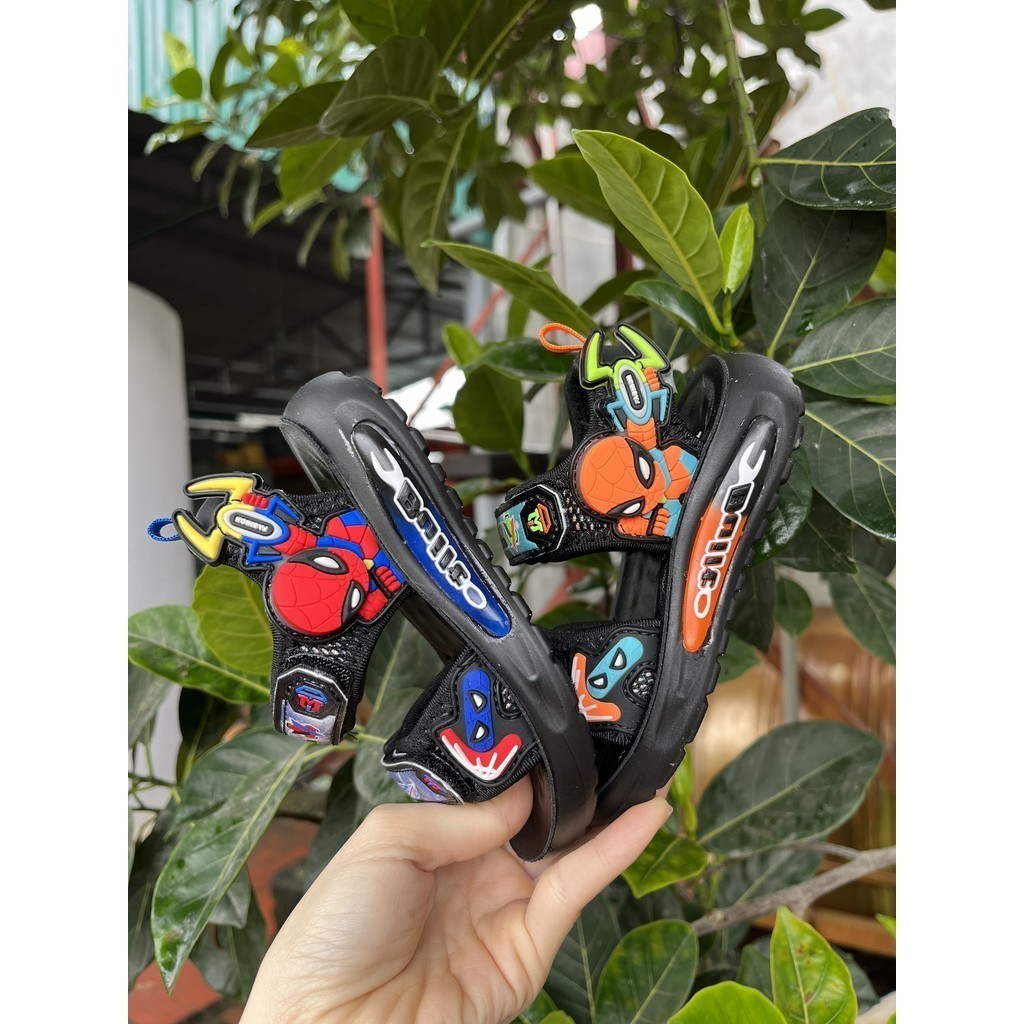dép cho bé trai sandal bé gái hè thu khâu đế siêu nhân nhện bền đẹp êm chân chống trượt full box cho bé từ 1 tuổi C809