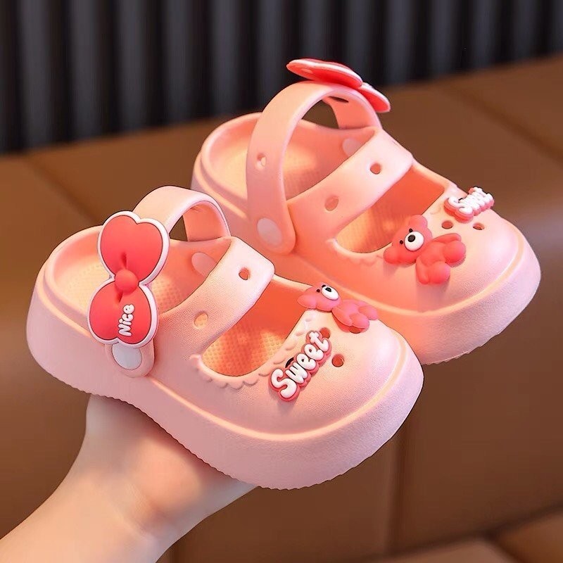 sục cross dép cho bé gái xinh xắn siêu nhẹ chống trơn trượt QCCC từ 2 tuổi nơ gấu hồng, trắng 1017