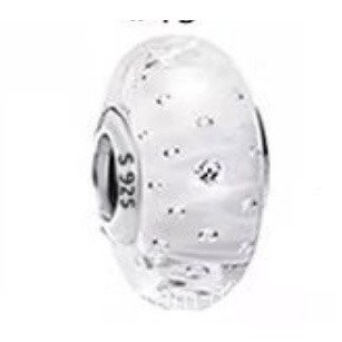 Và mặt dây chuyền Trong vòng tay delicatoelegantsilver  925