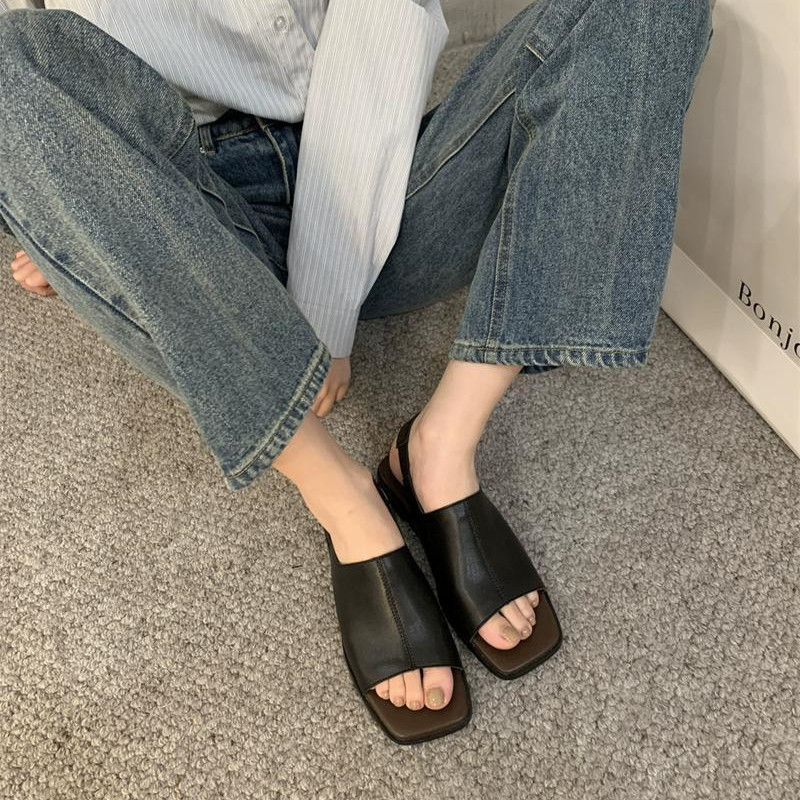 Dép Sandal Nữ Atikota Cho Thời Trang Mùa Hè Thoải Mái Mềm Mại Chống Trơn Trượt Dép Đi Biển Nhẹ Cho Du Lịch