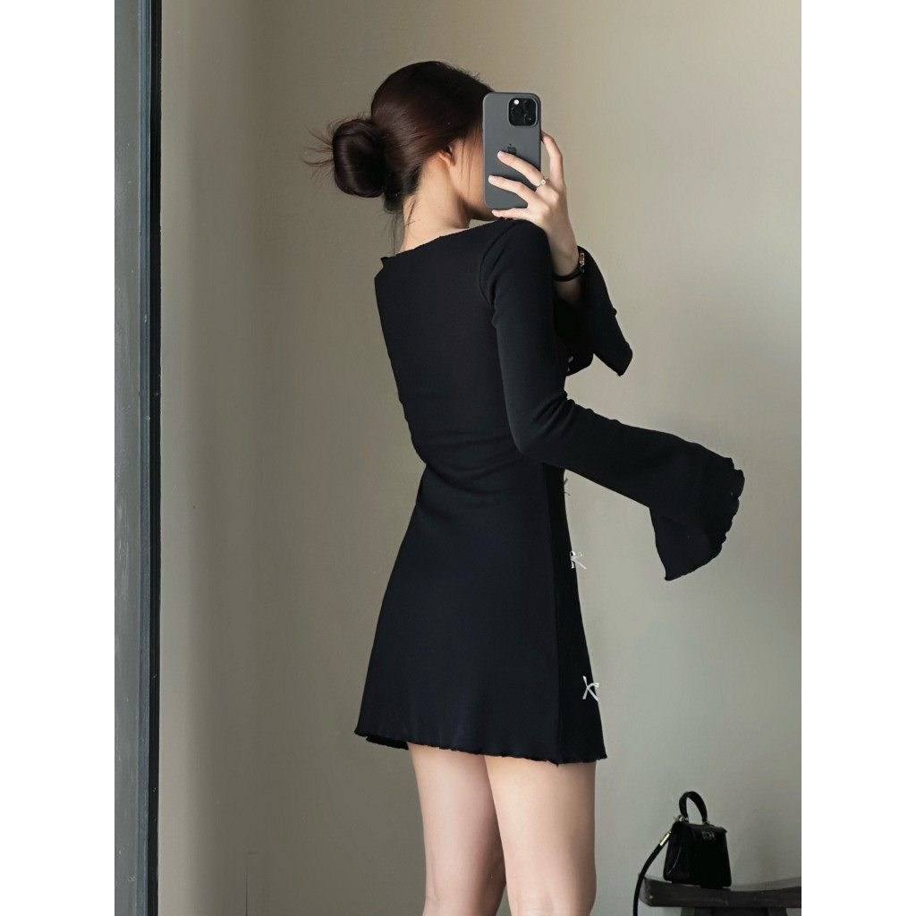 BARE_ Đầm nữ tay dài cổ thuyền tay loe thiết kế đính nơ xinh xắn chất thun gân tăm xịn co dãn tôn dáng-D035