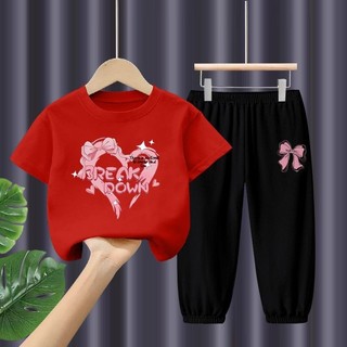 Bộ mùa hè năm 2025 Heart Kids Bộ áo thun ngắn tay in hình hoạt hình hợp thời trang và quần rộng Trang phục hai mảnh sành điệu cho bé trai và bé gái