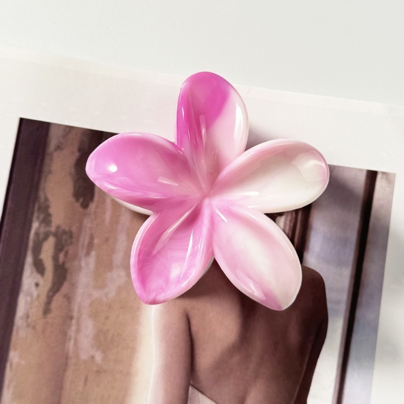 [Yunyuan] Kẹp tóc nữ màu gợn sóng màu sắc không đều Plumeria Phụ kiện tóc hoa sứ Kẹp cá mập ngày lễ