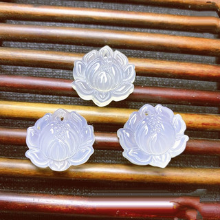 Ngọc trắng chalcedony mã não mặt dây chuyền sen ngọc dệt tua rua phụ kiện trang sức