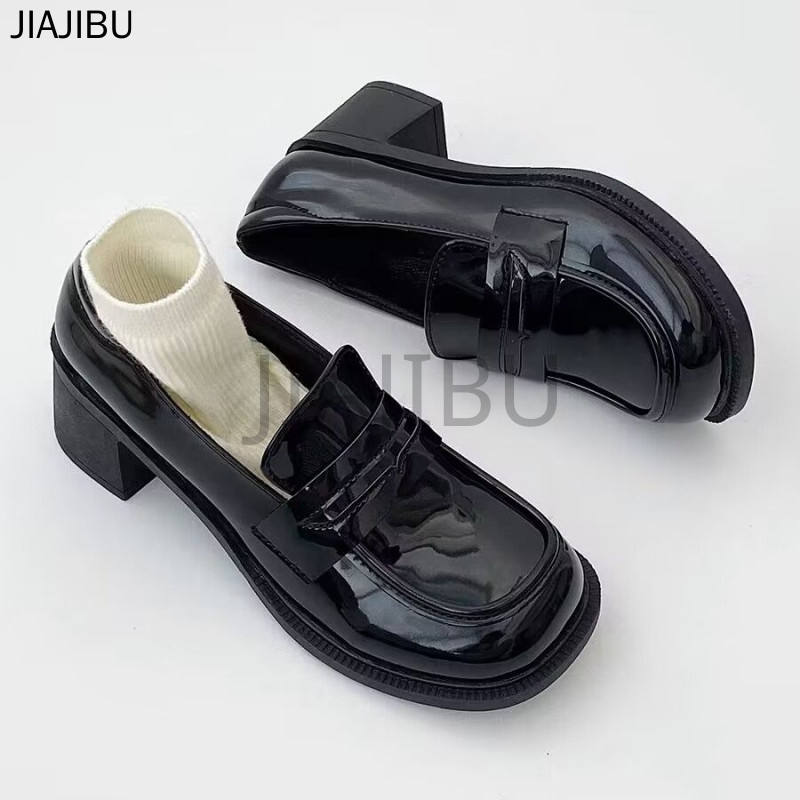 Size 35-43 Giày Đồng Phục JK Của Nhật Giày Nữ Cỡ Lớn Giày Da Bóng Màu Đen Giày Da Cao Gót Phong Cách Anh Quốc 42 Plus Size Women's Shoes Giày Da Học Sinh Giày Công Chúa Gót Dày Màu Trắng Korean Fashion Platform Mary Jane Shoes Cute Round Toe Lolita Shoes