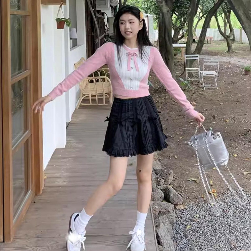 Chân Váy Xếp Ly Đính Nơ  Kiểu Viền Ren Xinh Xắn C081
