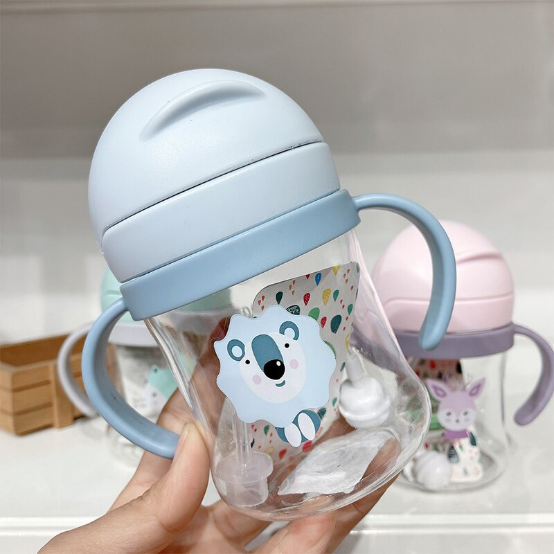 Bình Nước,Cao Cấp Cho Bé Tập Uống Sữa Uống Nước Có Van Chống Sặc 250ml,Chịu Nhiệt Tốt,Có Tay Cầm
