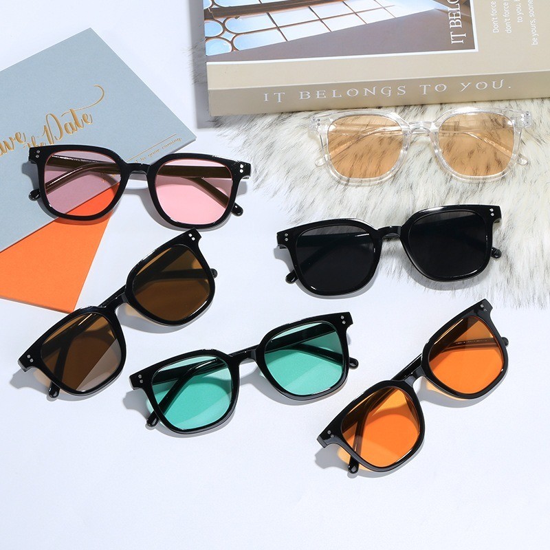 [Yunyuan] Kính râm màu vàng vuông ngoại cỡ Unisex phiên bản Hàn Quốc Chụp ảnh UV400 kèm kính râm ống kính Blush tích hợp