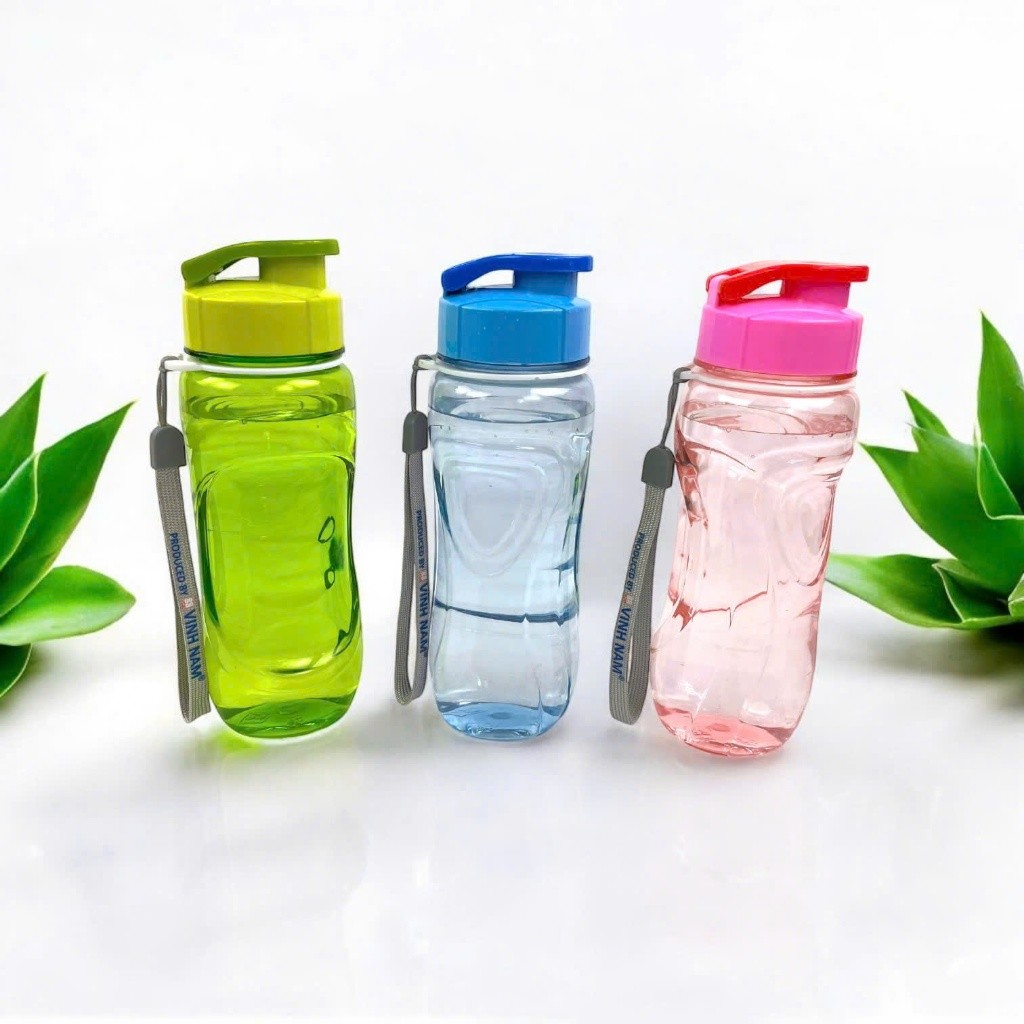 Bình Nước Học Sinh Vinh Nam Plastic Đựng Nước An Toàn Cho Sức Khoẻ Học Sinh Dung Tích 600ml Mã 241