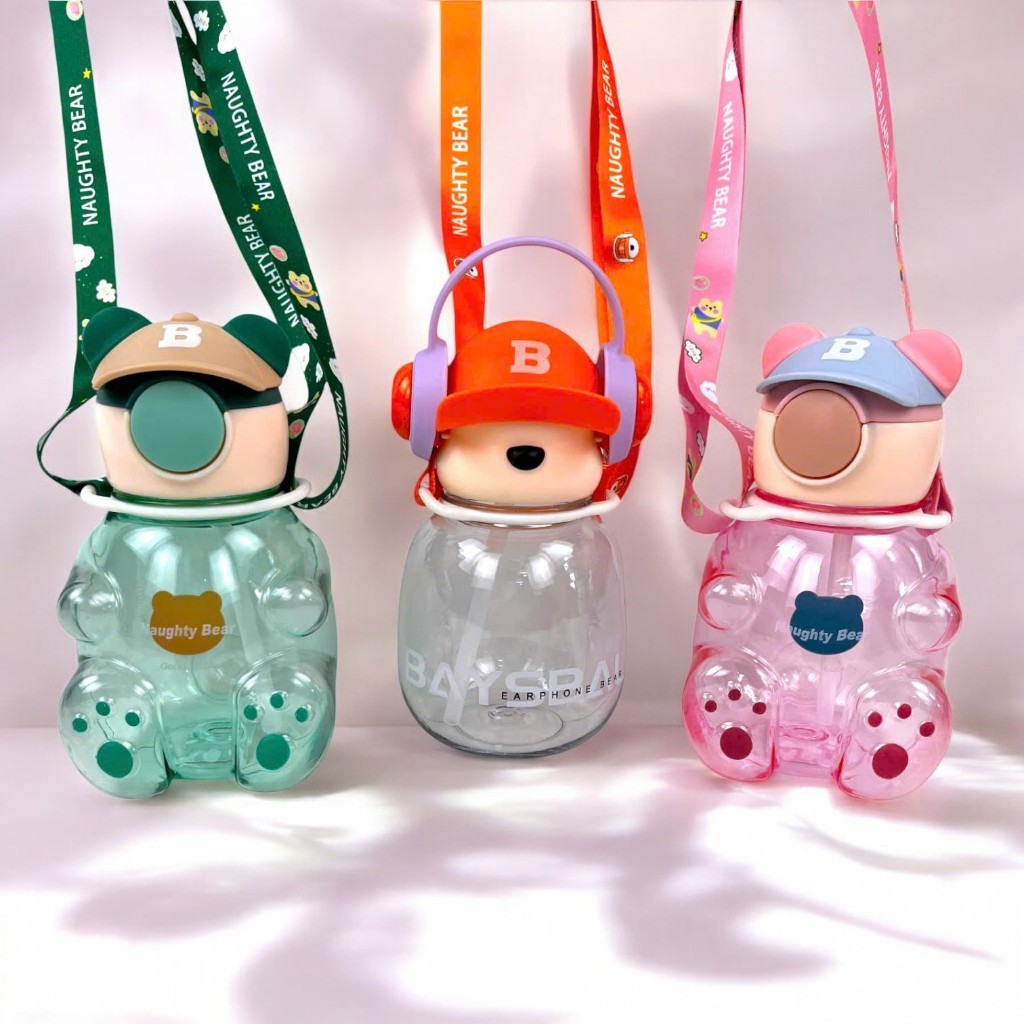 Bình Nước Học Sinh Hình Gấu Vinh Nam Plastic Thiết Kế Dễ Thương Có Quai Tiện Lợi An Toàn Mã 1032