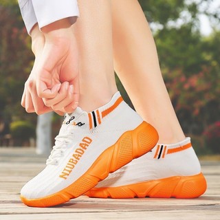Giày khiêu vũ độc đoán Niu 2022 Giày khiêu vũ nữ Đế mềm chống trượt vui lòng đặt Giày chạy bộ thoáng khí nhẹ Giày khiêu vũ độc đoán Niu 2022 Giày kéo khiêu vũ nữ Đế mềm chống trượt Vui lòng đặt Giày chạy bộ thoáng khí nhẹ