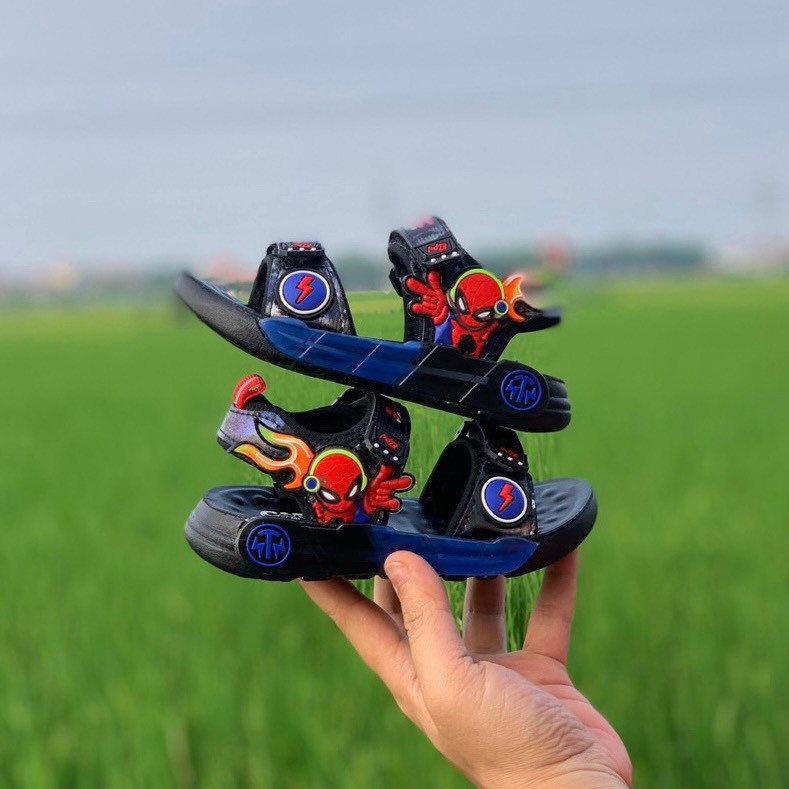 sandal bé trai dép quai hậu cho bé trai êm chân chống trượt khâu đế siêu nhân nhện QCCC có hộp cho bé  1 tuôi 8808 9908