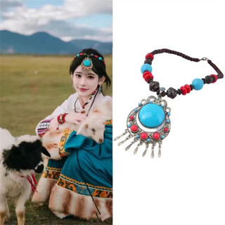 1 chiếc mũ đội đầu ảnh du lịch, ảnh phong cách dân tộc, trang phục khiêu vũ, dây chuyền áo len, ảnh du lịch, trang sức mặt dây chuyền cá tính