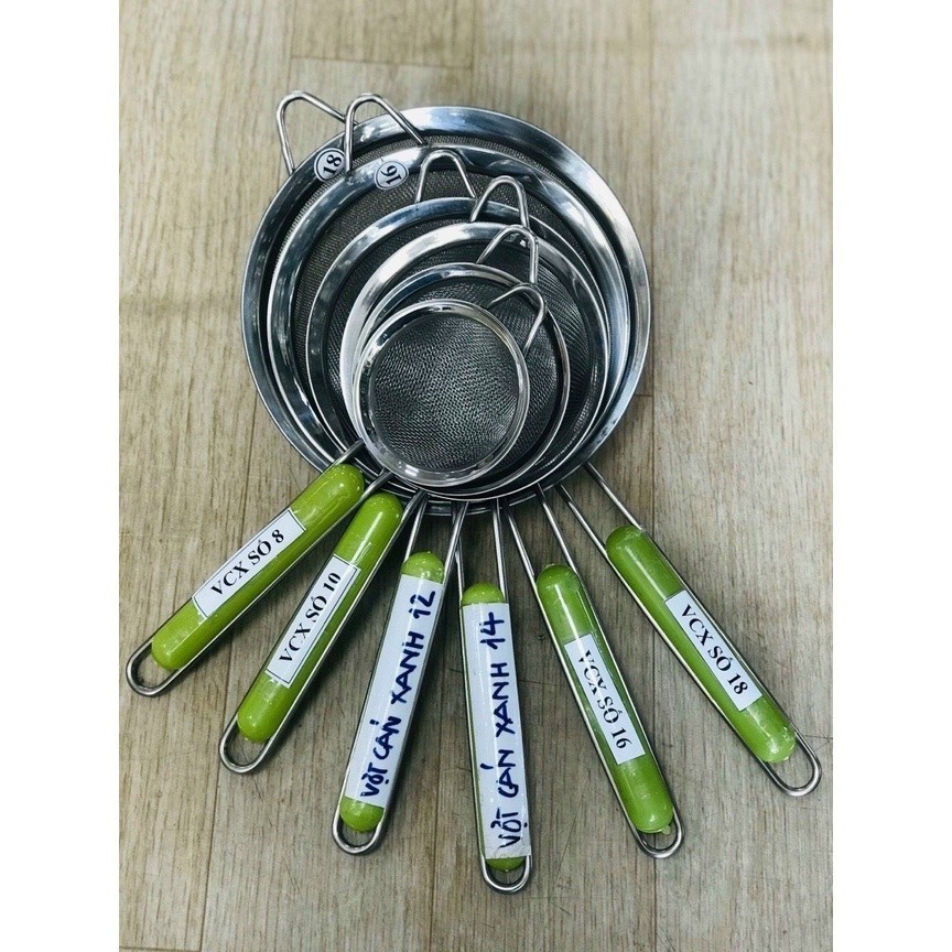 Vợt Lọc Trà,Dừa, Rau Má, cảo viền Inox Cán Xanh Size 12-24cm | Shopee ...