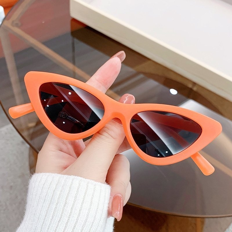Kính mắt mèo cho bé đi nắng biển mùa hè gọng dẻo chống tia UV mẫu cho bé KINHMEOCHOBE chip&mom