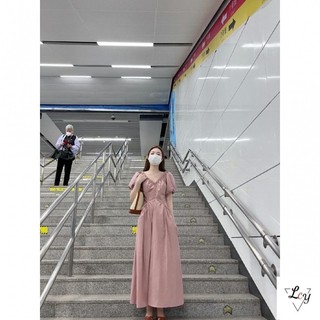 Đầm chữ A tay ngắn cỡ lớn, rộng rãi và tôn dáng, đầm tay phồng cổ chữ V kiểu Pháp, phong cách Nhật Bản, đầm voan hồng dài thanh lịch mùa hè 2026, quần áo nữ cỡ lớn.