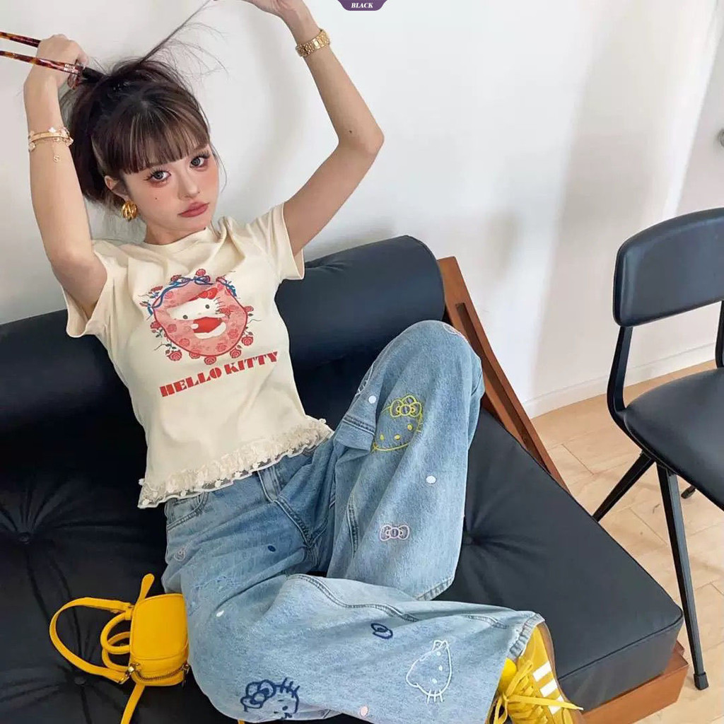 Áo thun ngắn tay in hình Hello Kitty dễ thương ngọt ngào dành cho nữ mùa hè 2025 Trăm áo [BL]