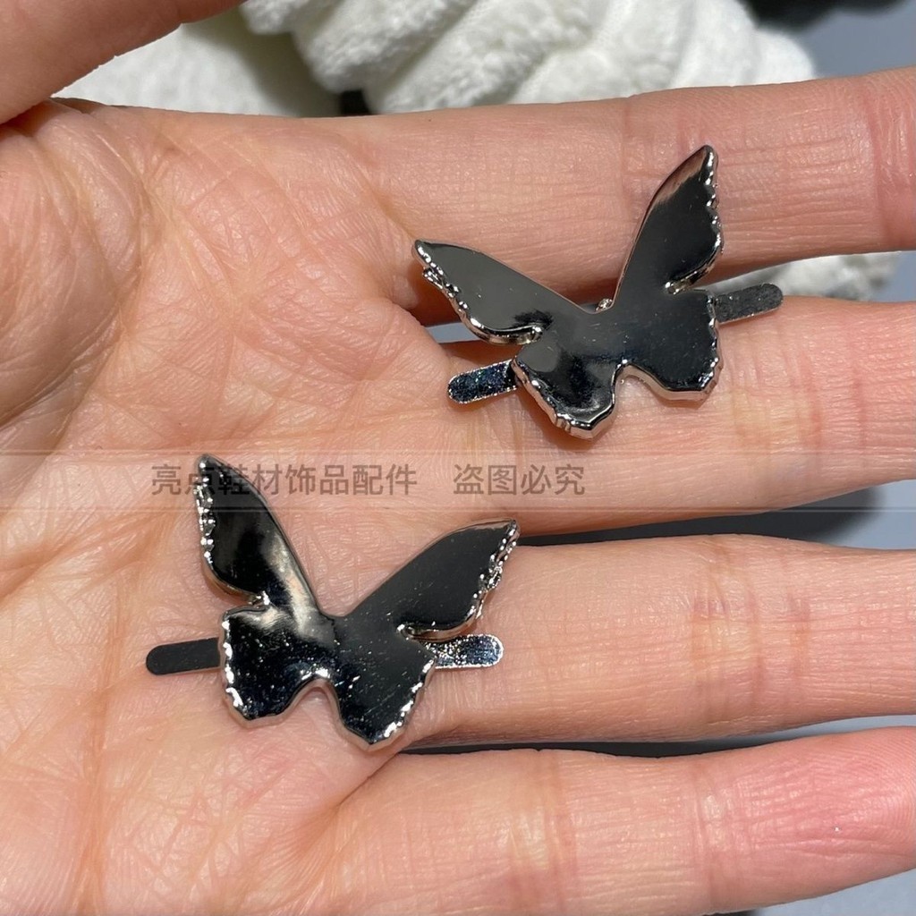 Giày Bướm Nhỏ Khóa Phụ Kiện Phù Hợp Sandal Dép Da Trẻ Em Nữ