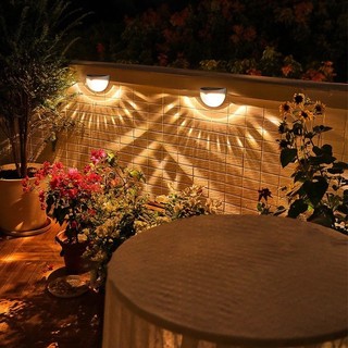 Đèn LED trang trí năng lượng mặt trời cho cầu thang, lan can sân vườn, ban công, hàng rào. Chống mưa và bền.
