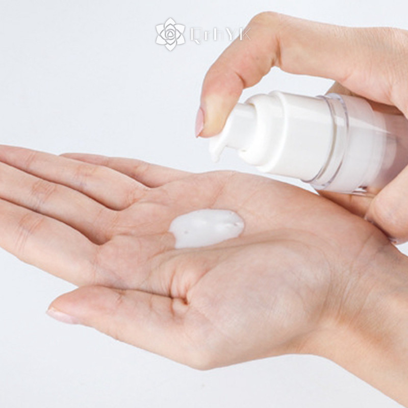 Qrhyk 15ml-100ml Airless Lotion Cream Pump Chai có thể đổ lại Hộp đựng du lịch trong suốt mới