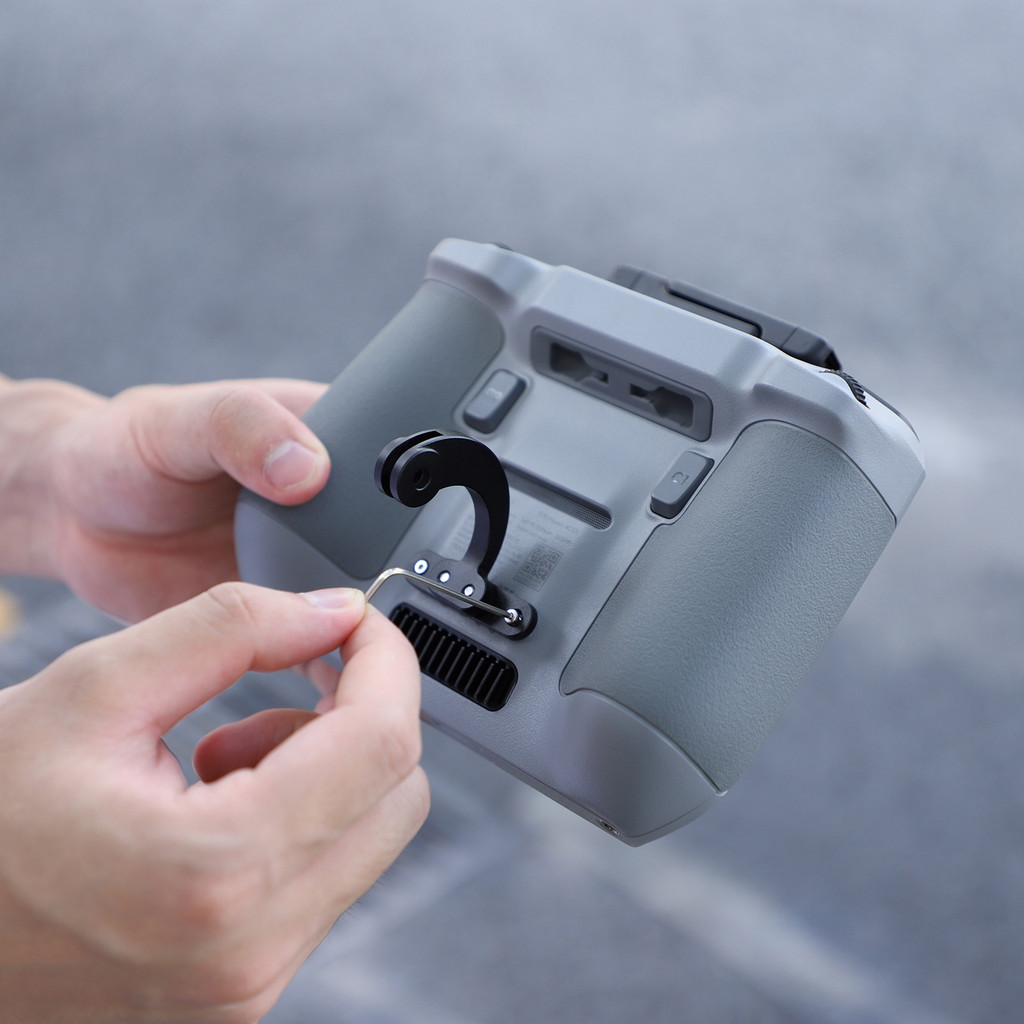 Sunnylife Thích hợp cho DJI AIR 3S / MINI 4 PRO / AIR 3 Giá đỡ xe đạp Điều khiển từ xa RC 2 Camera thể thao Kẹp xe đạp