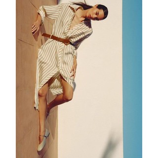Zara Spring Sản phẩm mới dành cho nữ phong cách Châu Âu Mỹ có túi thắt lưng Váy in sọc5029068