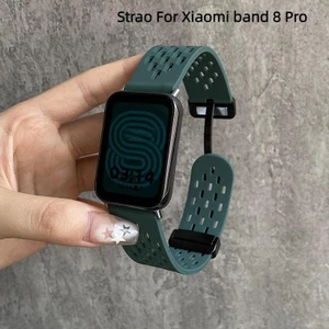 Dây đeo silicon thoáng khí cho Xiaomi Smart Band 7 8 9 Pro Dây đeo đồng hồ thể thao thay thế cho Mi Band 8 Pro Bracelt Phụ kiện cổ tay từ tính