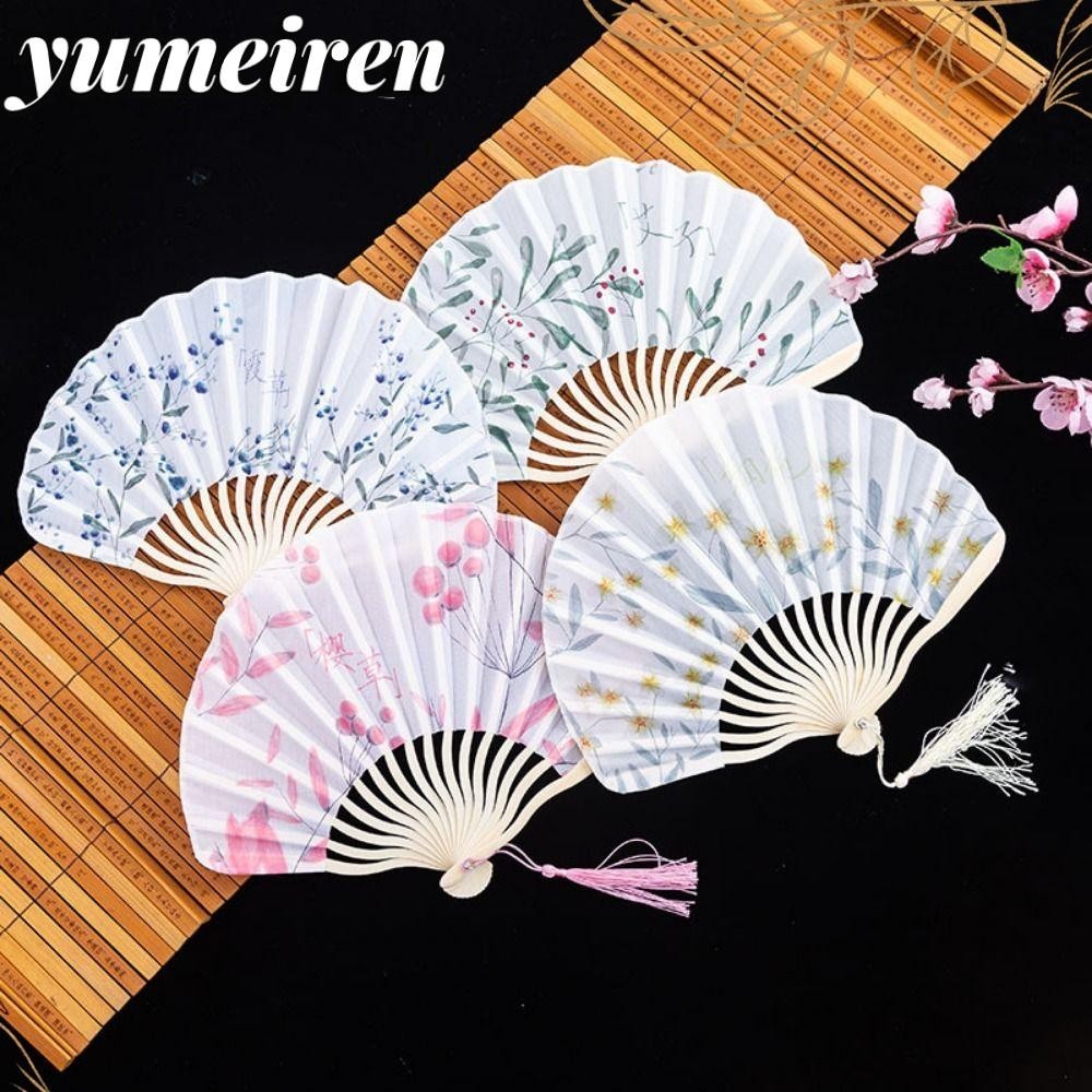 Yumeiren Handheld Chinese style folding fan made of silk floral pattern