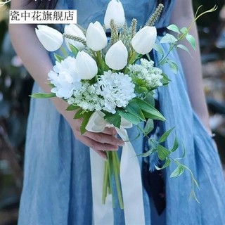 Giấy chứng nhận đám cưới của cô dâu hoa loa kèn bó hoa mô phỏng đám cưới bó hoa nhỏ đạo cụ chụp ảnh