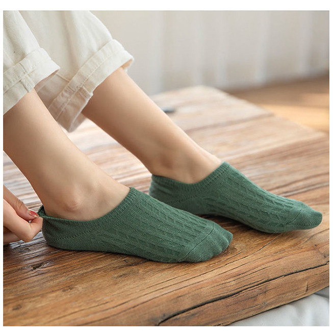 Tất Nữ Xuân Hè Màu Trơn Lưới Thoáng Khí Nông Miệng Thuyền Tất Chống Trơn Trượt Vô Hình Silicone Tất Thường Ngày