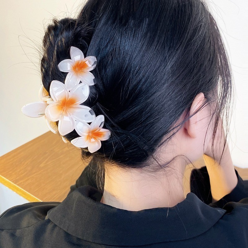 [Yunyuan] Ba Frangipani Kẹp Lớn Phụ Kiện Tóc Nữ Ba Bauhinia Hoa Chuyển Đổi Dễ Thương Chụp Ảnh Cá Mập Kẹp Tóc