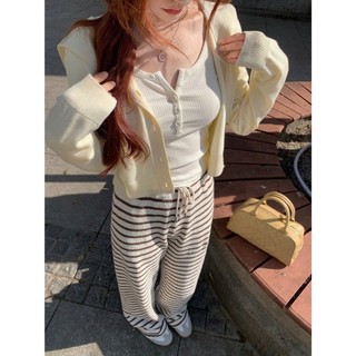 Áo thun tăm dài tay 4 cúc cài nữ co giãn trơn basic