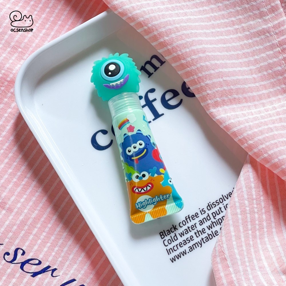 Bút highlighter Monster dạng tuýp (Giao màu ngẫu nhiên)