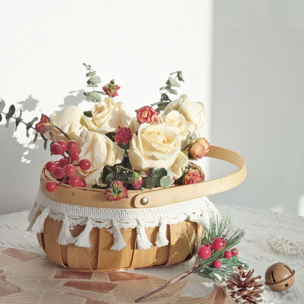 Giỏ Cắm Hoa, Đựng Trái Cây, Giỏ Trứng Đan Thủ Công Decor Có Quai Xách - Giỏ Xách Tay Đựng Quà, Hái Dâu Tây Chụp Ảnh
