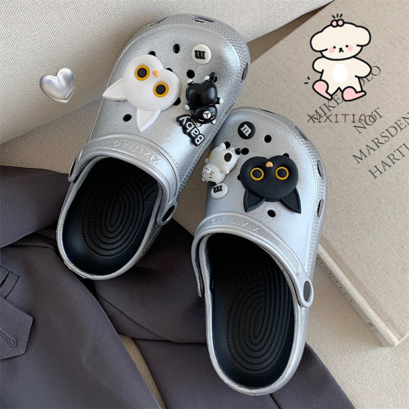 Xixitiao Sandal Ngoài Trời Hoạt Hình Dễ Thương Đen Trắng Mèo Con Mùa Hè Phong Cách Mới Đế Mềm Bạc Nam Nữ