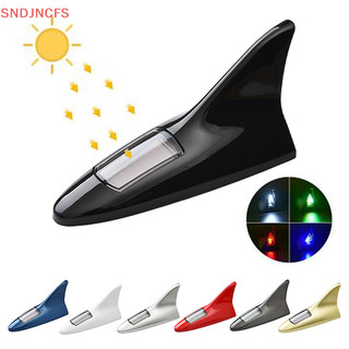 Đèn cảnh báo va chạm phía sau trên trần xe LED Đi kèm tấm pin mặt trời Sạc bằng năng lượng mặt trời trang trí xe máy
