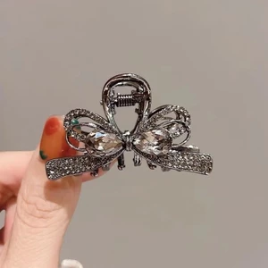 Mauropoli [Sẵn sàng] Kẹp kẹp kẹp tóc nơ pha lê màu đen cao cấp vừa phải Tính khí thời trang Đầu lưng nửa mảnh tóc lấy kẹp cá mập
