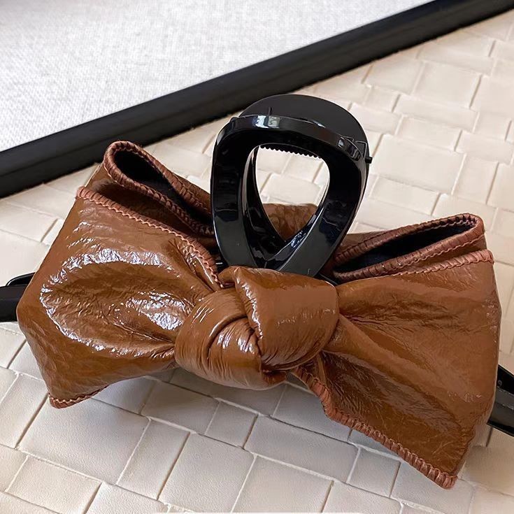 Vintage Sáng Da Nơ Móng Vuốt Kẹp Cá Mập