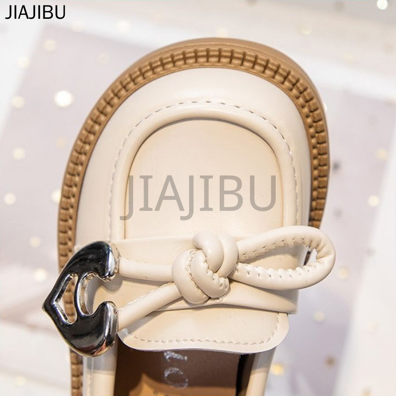 Giày Da Gót Vuông Phong Cách Retro Dễ Thương Cho Bé Gái Giày Trẻ Em Thời Trang Giày Đi Học Màu Đen British Non-slip Round Toe Cosplay Doll Shoes Korean Fashion Casual Beige Platform Mary Jane Shoes Giày Đồng Phục Học Sinh Tiểu Học Giày Lolita Nhật Bản