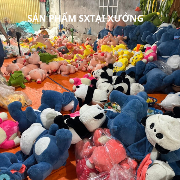 Gấu bông thỏ dâu dâu lotso đáng yêu mũ có thể bỏ ra chất liệu vải lông thỏ mềm mại