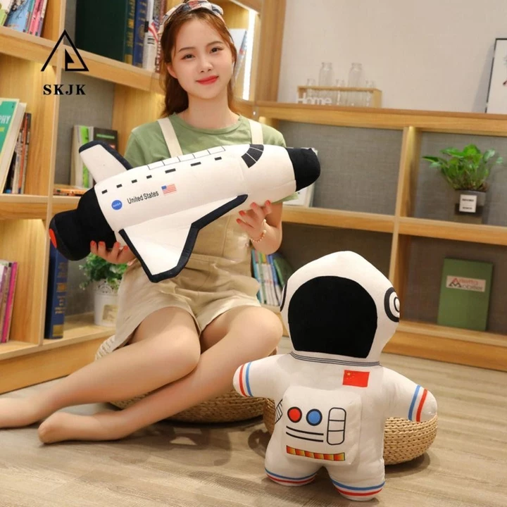 Skjk Space Series Đồ chơi sang trọng Đồ chơi trẻ em Gối Sofa Đồ chơi trẻ em Đồ chơi phi hành gia sang trọng Đồ chơi tàu vũ trụ sang trọng Trang trí nhà cửa Búp bê mềm Đồ chơi máy bay sáng tạo Gối tên 