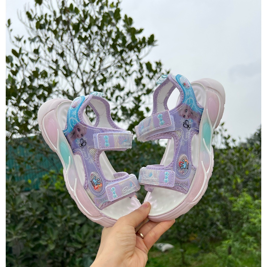sandal cho bé đi học dép quai hậu cho bé êm chân chống trượt khâu đế nữa hoàng băng giá cho bé từ 3 tuối B8