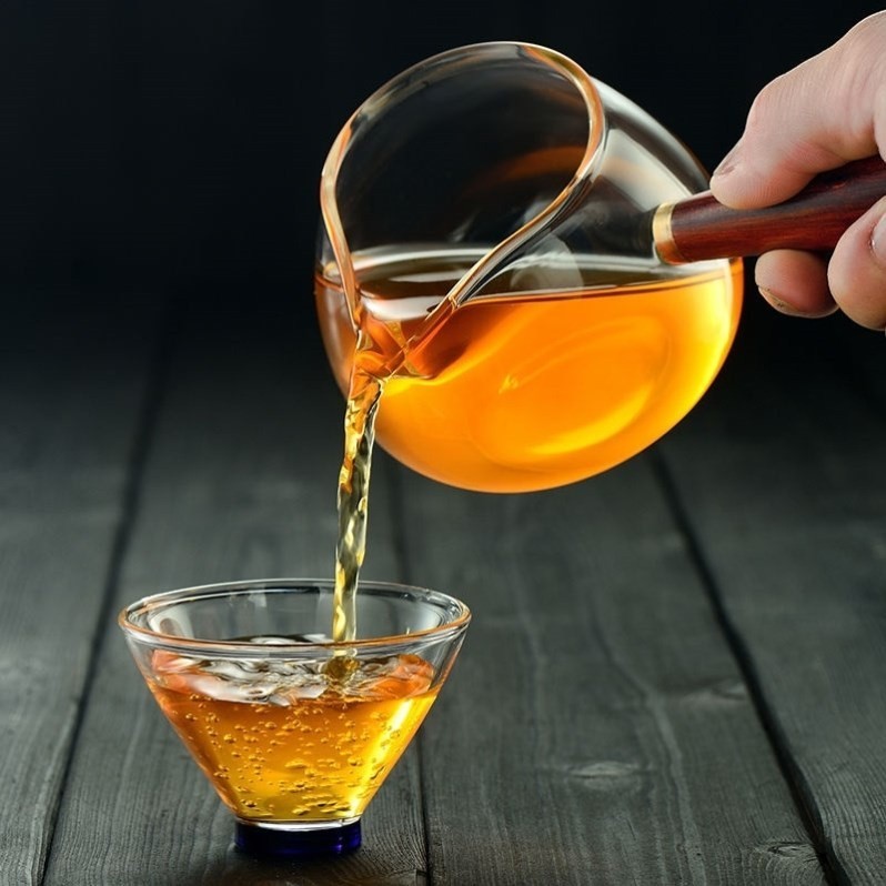 Tống chuyên trà bằng thủy tinh chịu nhiệt Borosilicate cao cấp dung tích 300 ml